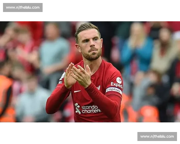 双料队长亨德森 35 岁生日快乐！利物浦与英格兰官方致敬传奇