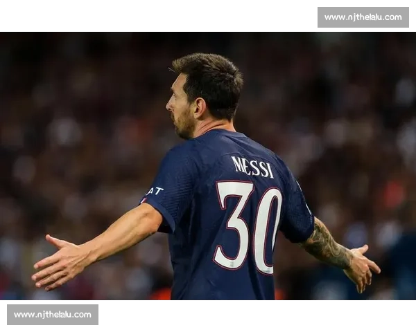 恩里克与梅西重逢：足球场外的温情史诗