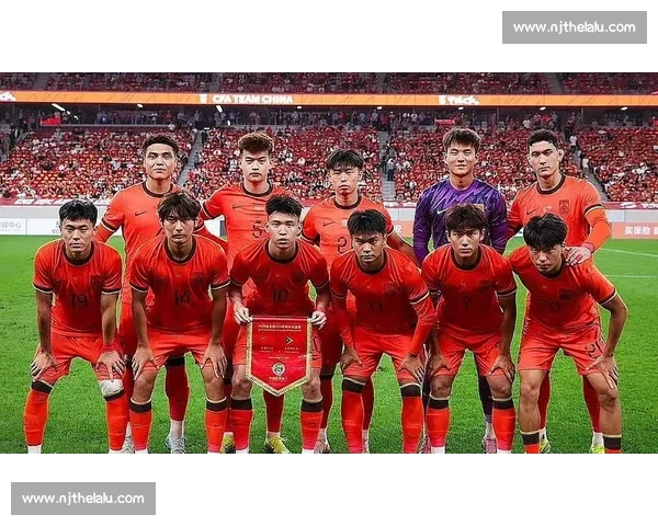 新华社删国足对比视频引争议：职业态度与中国足球的冰火两重天