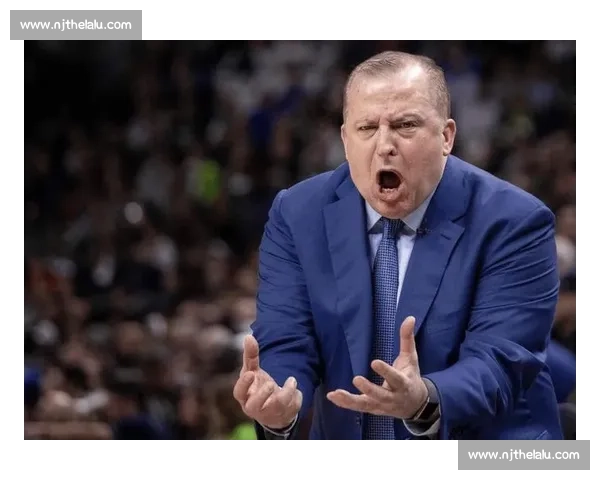 尼克斯球员质疑锡伯杜训练方式:对抗不足 + 关键球战术缺失 尼克斯球员质疑锡伯杜训练方式:对抗不足 + 关键球战术缺失